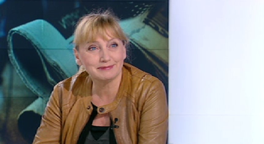 Елена Йончева: Достатъчно страшно е да отстояваш мнението си