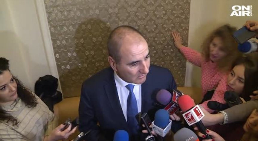 Другата седмица ще търсят заместник на Теменужка Петкова