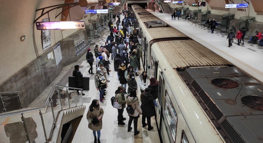 Има ли корупция при избора на фирма за отоплението на метровлакчетата?