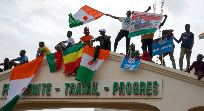 Нигер беше изключен от всички дейности на Африканския съюз