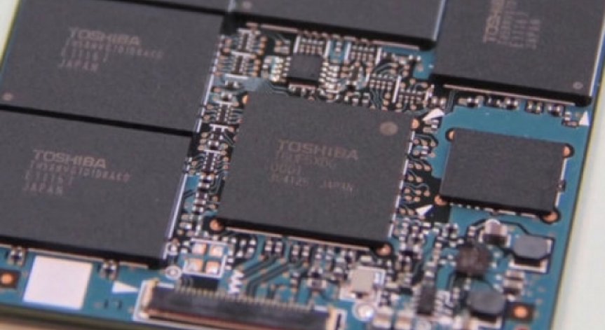 Toshiba губи милиарди йени заради американска компания