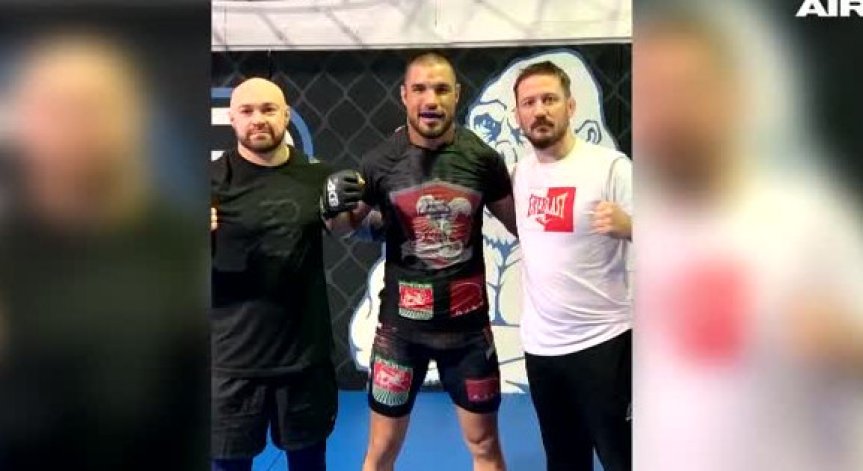 ММА боецът Георги Валентинов ще тренира с Конър Макгрегър