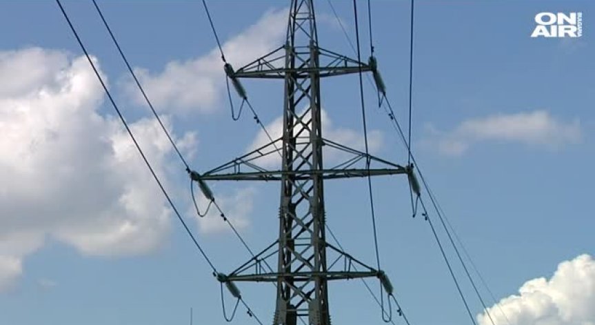 След токовия удар: Проверяват строителния обект в 