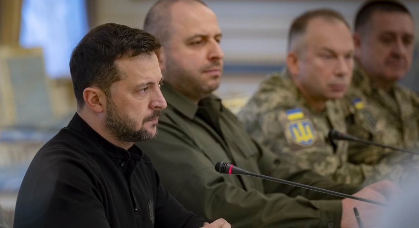 Зеленски връчи награди.