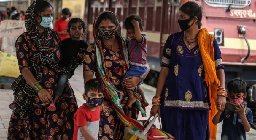 Пореден рекорд: 42 015 новозаразени и 3998 починали с Ковид-19 в Индия