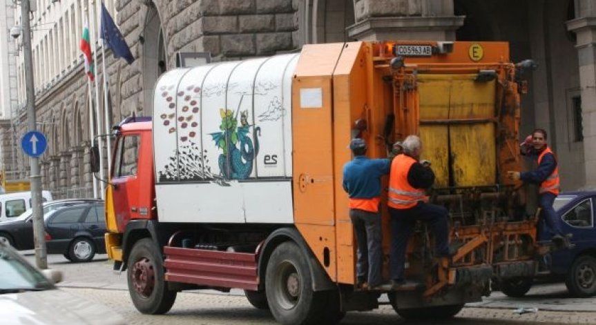 Новият завод няма да оскъпи такса смет, уверява общината