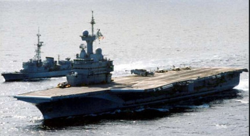 Самолетоносачът Шарл де Гол напусна Персийския залив