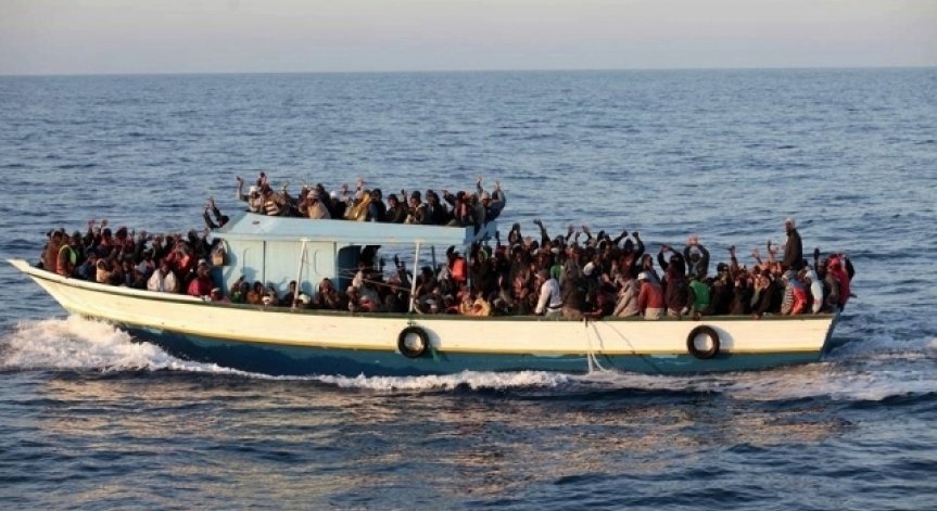 ЕС започва военноморска мисия срещу трафика на мигранти в Средиземно море