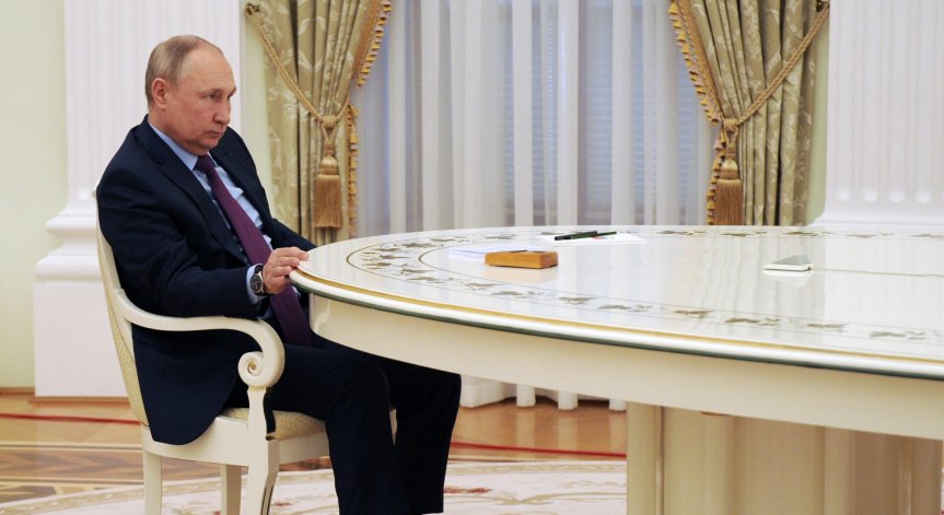 Путин поиска разрешение да използва армията извън територията на Русия