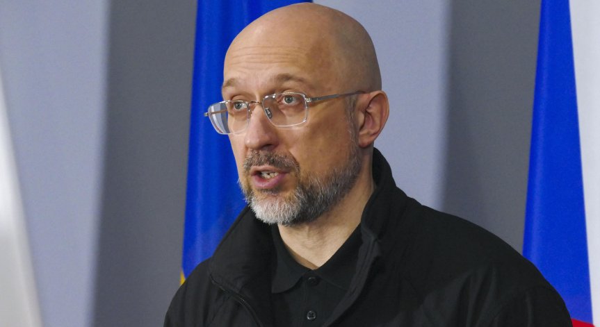 Шмигал съобщи за оставката в социалните мрежи.