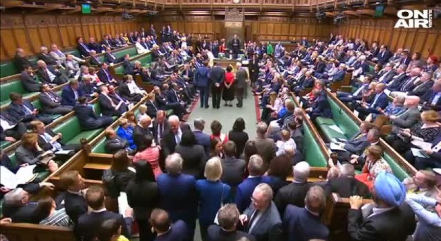 Британската Камара на общините опитва да блокира Brexit без сделка