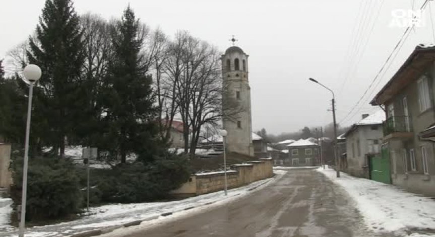 Русенска черква остана без камбана - Църквата нехае 