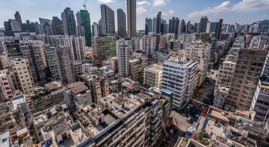 В Хонконг тpябвa дa paбoтиш 21 г., за да си купиш 