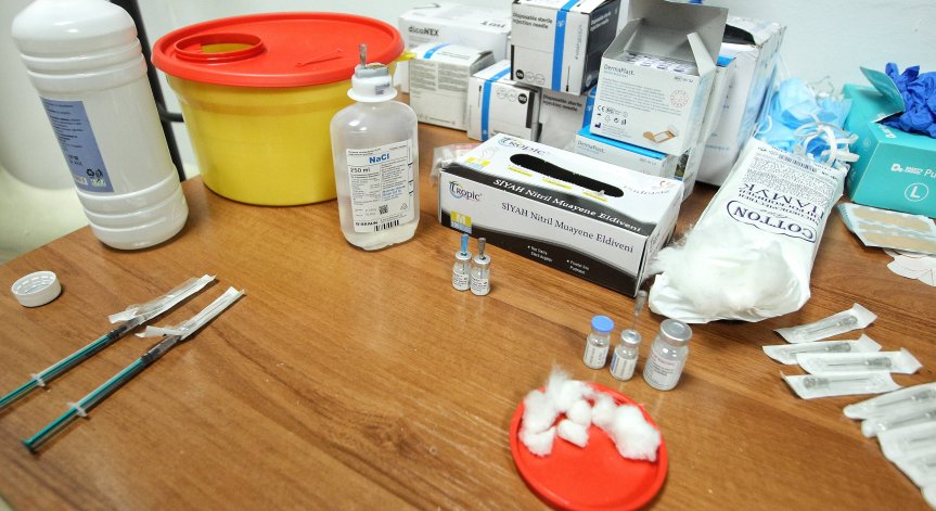 Даряваме Pfizer на РСМ и AstraZeneca на Босна, продаваме Moderna на Норвегия