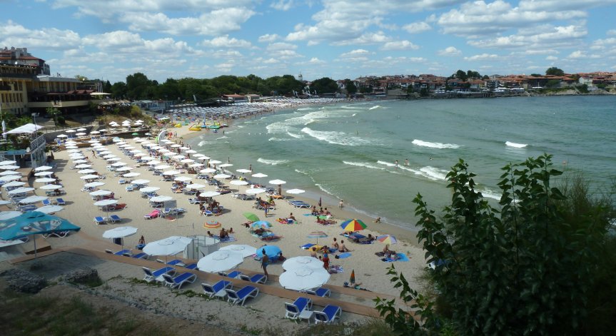 Очакванията са за над 2 млн. туристи през лятото.