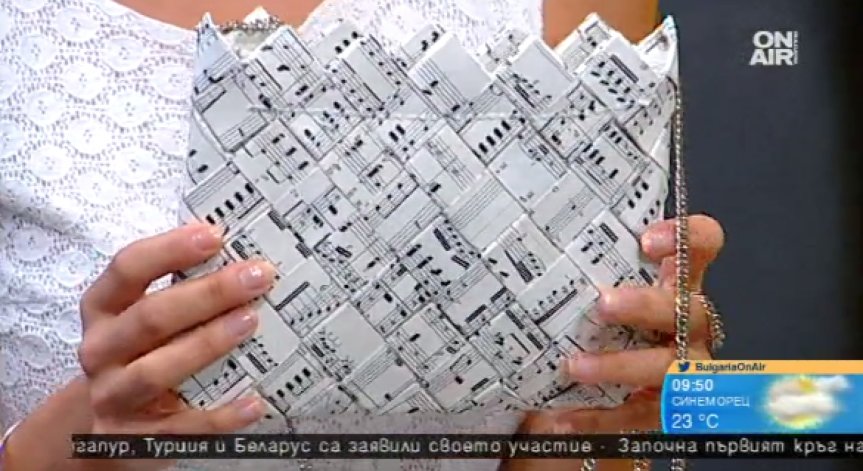 Българка изработва чанти от хартия