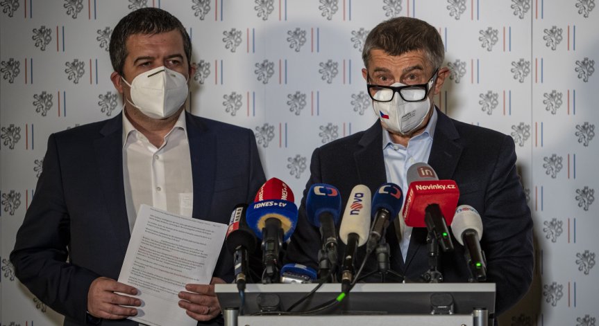 Чехия към НАТО и ЕС: Подозираме Русия за взривове в складове за боеприпаси
