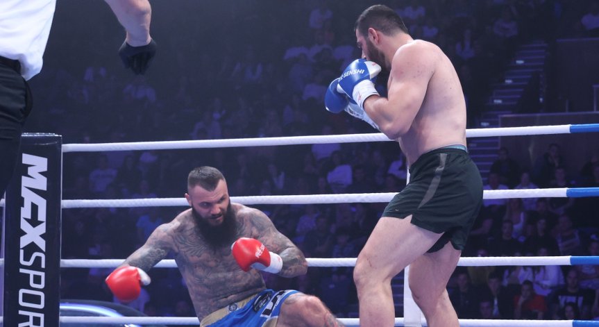 Янис Стофоридис със зрелищна победа на SENSHI 21, Ираж Азизпур нокаутира Георгиос Биниарис