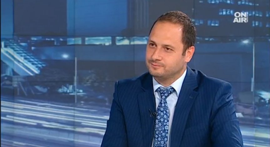 Мафията и държавата се сляха в Галиче, заяви социалист