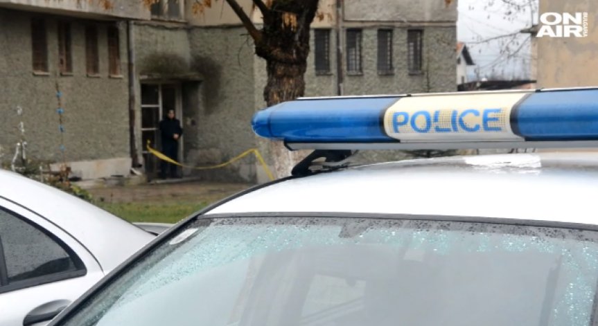 Момчилград е в траур в памет на убитата Дамла 