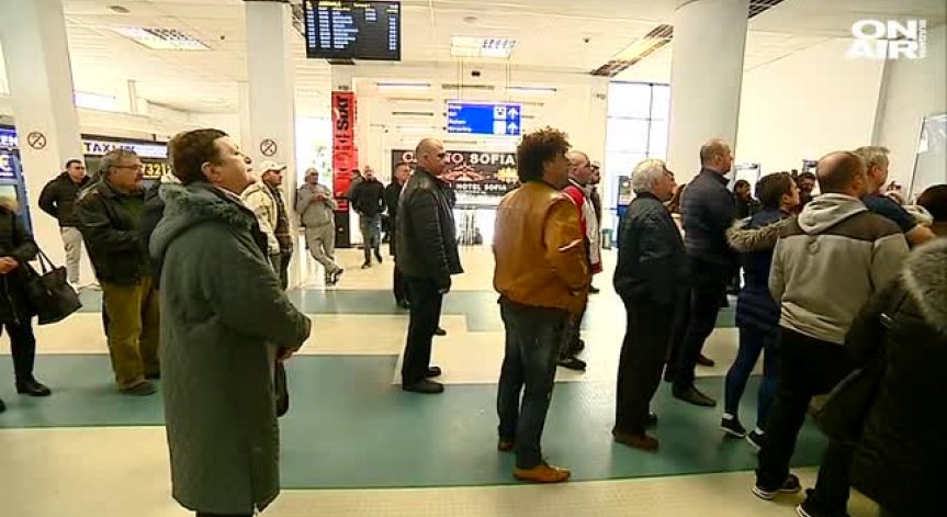 Всички пострадали туристи в Египет - вече у дома