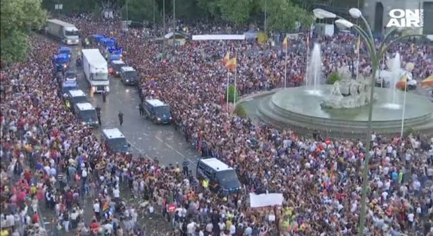 В Мадрид започна световният гей парад