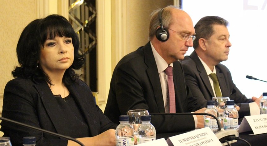 С демонстративна сесия стартира Българската независима енергийна борса