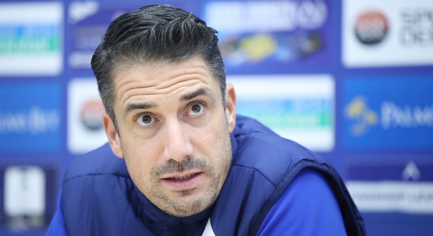 Веласкес даде редовната си пресконференция.