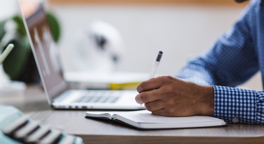 Движенията на ръцете при писане с ръка укрепват мозъка