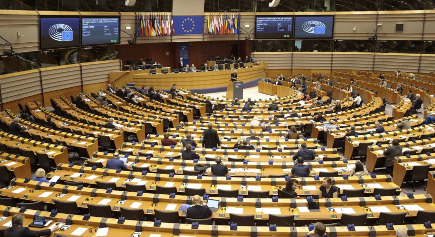 Първи смъртен случай от коронавирус и в Европейския парламент