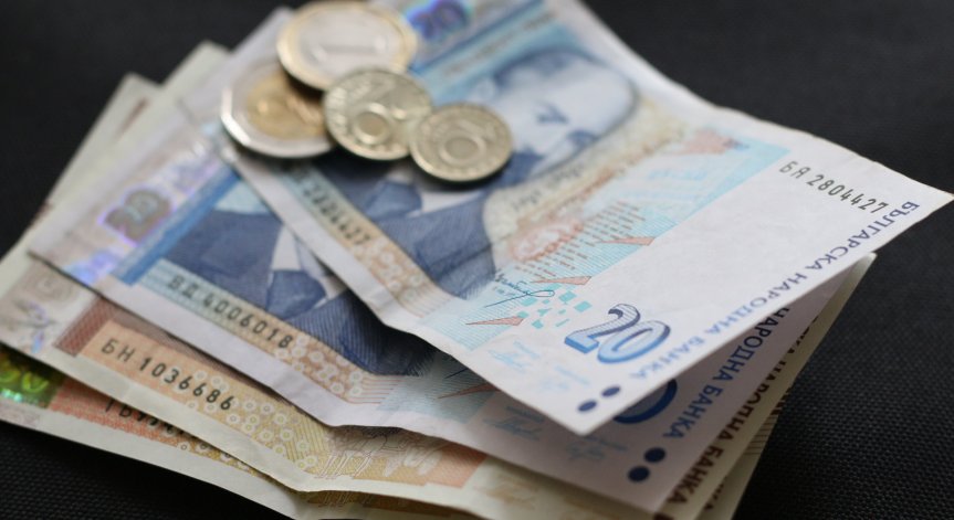 След 4-часов коалиционен съвет: Данъчни облекчения за родителите, 9% ДДС за парното