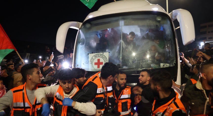 Храна, вода, медикаменти - ООН изпрати общо 137 камиона с хуманитарна помощ в Газа