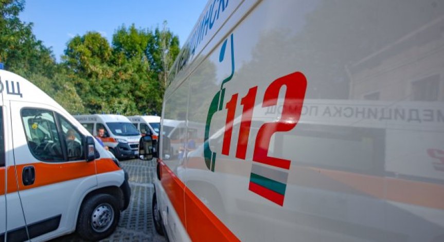 Тежка катастрофа край Благоевград: Пострадаха жена и две деца