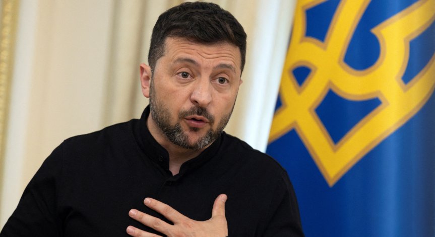 Зеленски предупреждава за подготвяна масирана атака от Русия.
