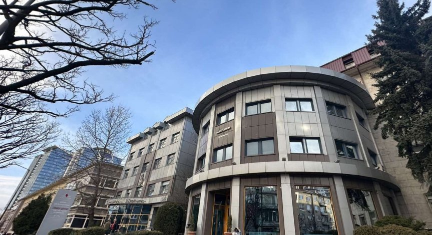 Лекари от болница 