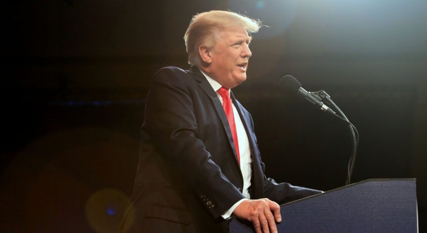 Тръмп: Конгресът опитва да ме спре за нов мандат с пародия на правосъдие 