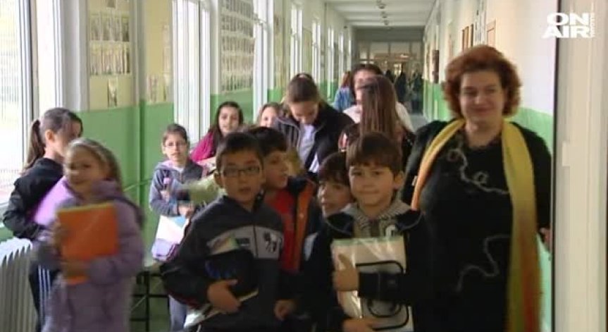 Радост за учениците: Няма да скъсяват лятната ваканция