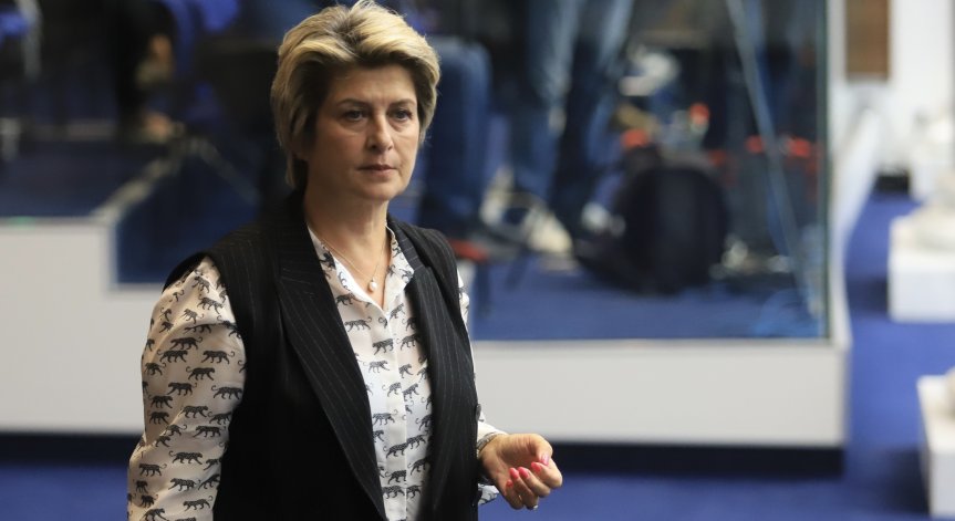 Весела Лечева се отказа от листите на БСП: Няма да преча на Нинова да победи