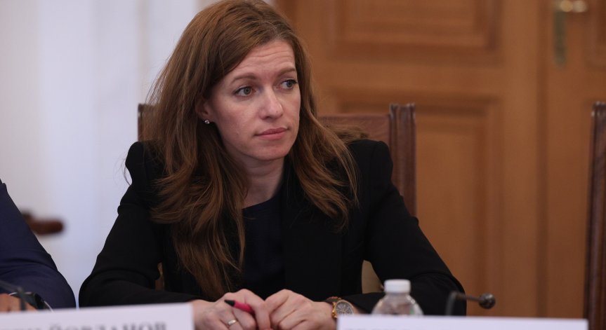 Министър Цеков освободи инж. Паунова от УС на АПИ