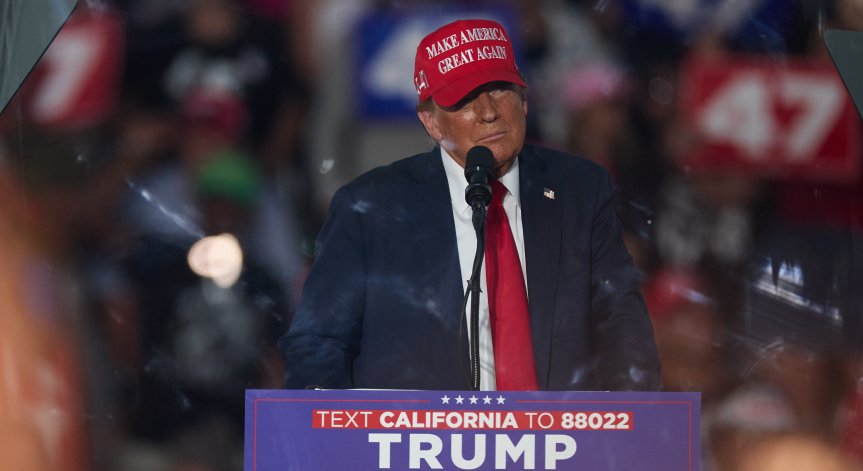 ''Това не означава, че не искам да му помогна'', заяви Тръмп.