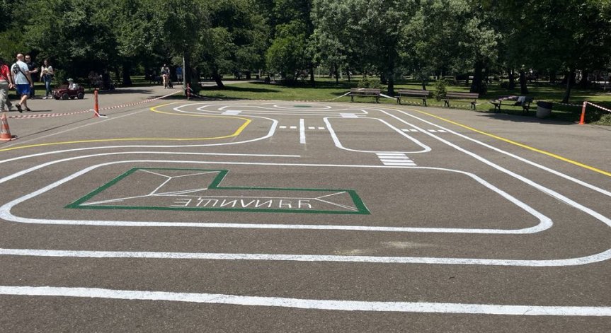 В парка оживява каузата за отговорност и обич на пътя.