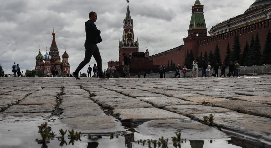 14-ият пакет от санкции: ЕС забранява на Русия да финансира медии