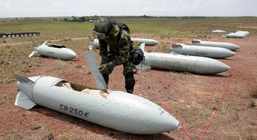 Украйна заяви, че няма да използва касетъчните боеприпаси в Русия