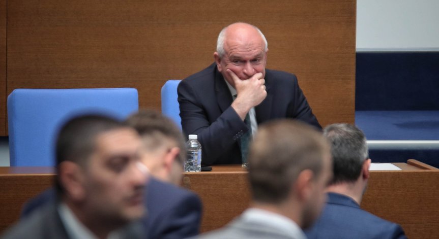 Силни думи от служебния премиер.