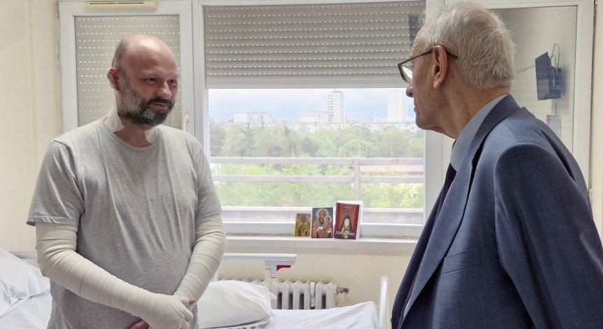 В болници у нас остават петима от ранените при пожара в дискотеката в РСМ.