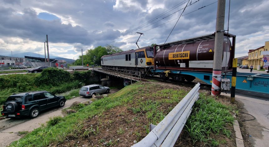 Товарен влак блъсна и уби човек край Казанлък