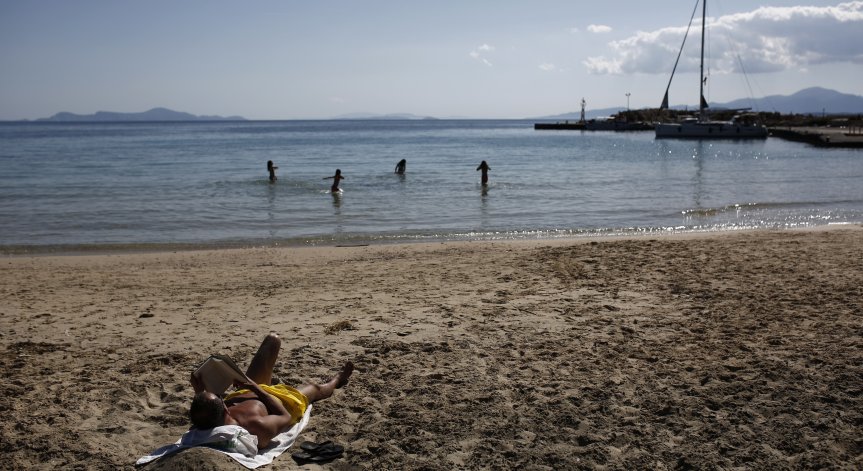 Гръцкият туризъм бележи рекорди, хотелите остават отворени през октомври и ноември