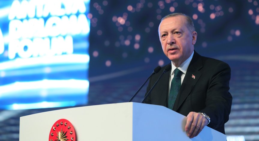 Ердоган предложи на Путин и Зеленски да се помирят в Турция