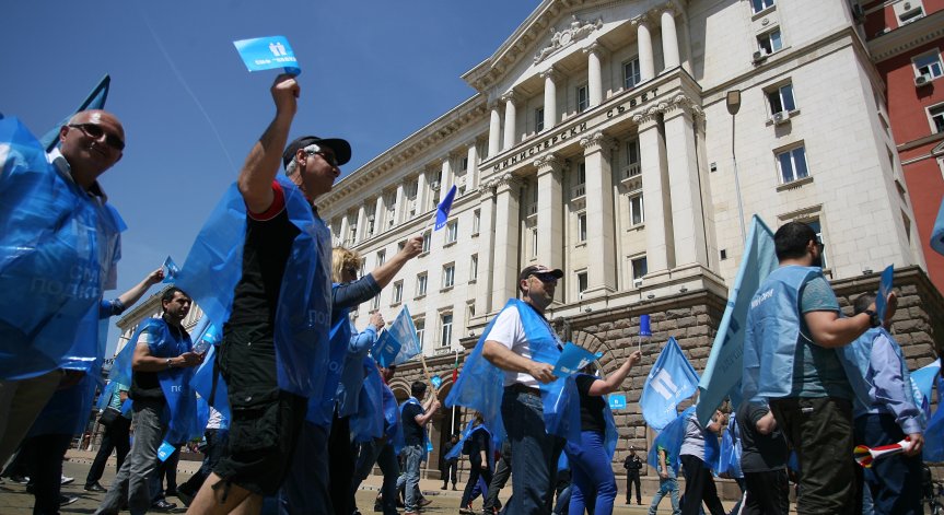 Миньори и енергетици затварят ключови участъци в София, искат ясно енергийно бъдеще