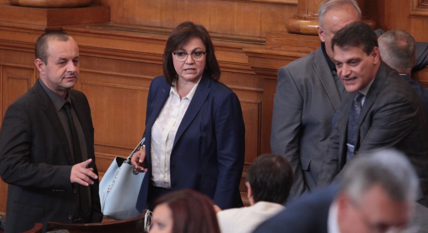 Депутатите обсъждат деветте противоепидемични мерки